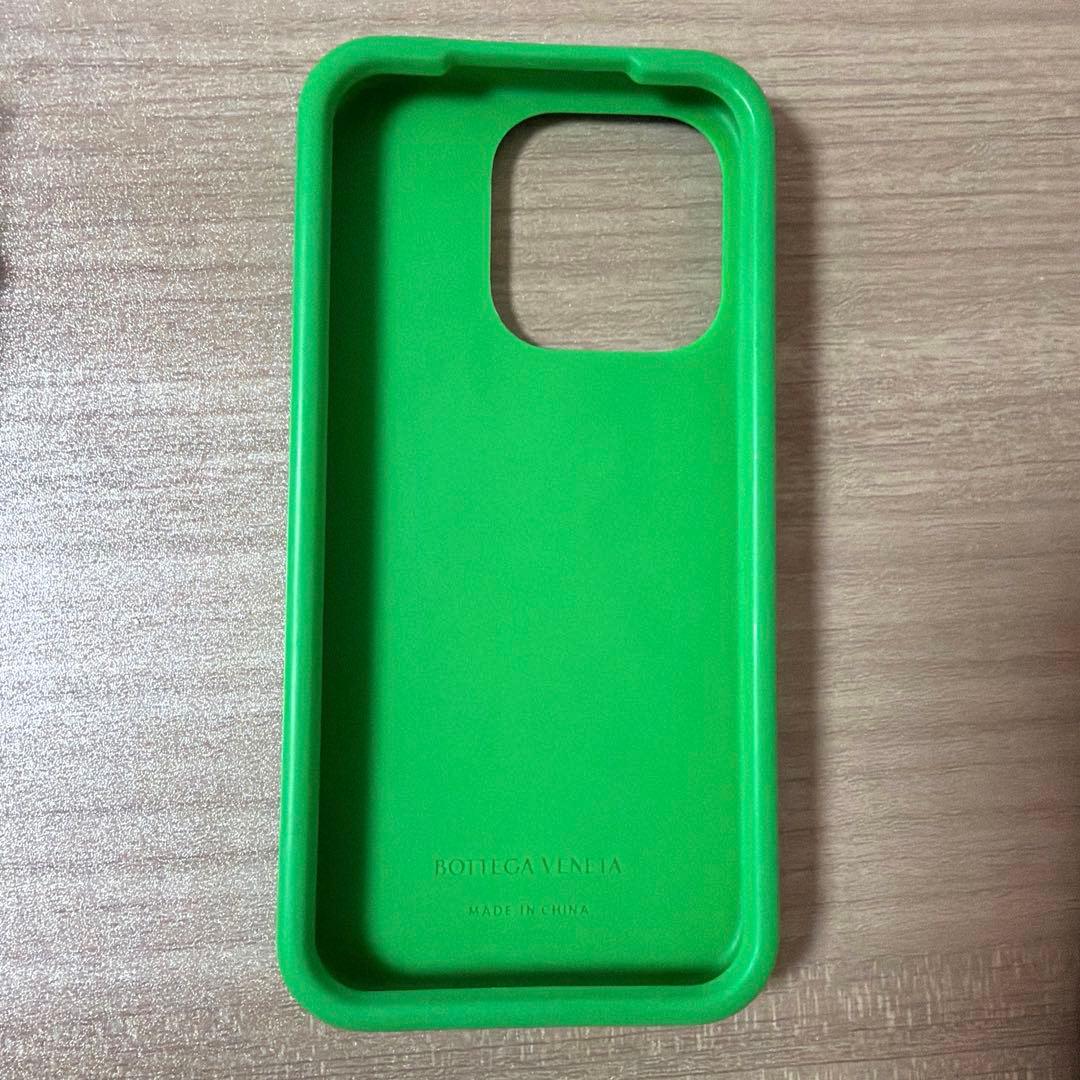 BOTTEGA VENETA iPhone15 Proケース