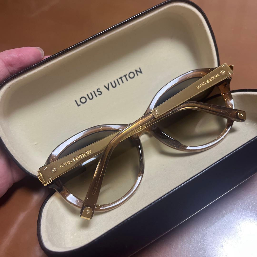 LOUIS VUITTON ラウンド型サングラス