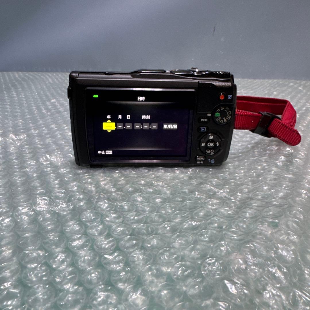 美品　オリンパス　デジタルカメラ TOUGH 型番：IM 015