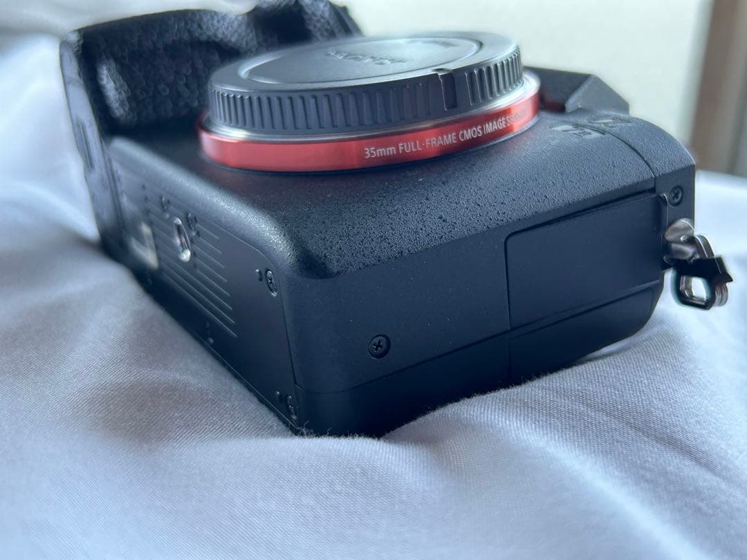 外観新品同様SONY ILCE-7M2 USED超美品 海外モデル ボディーのみ