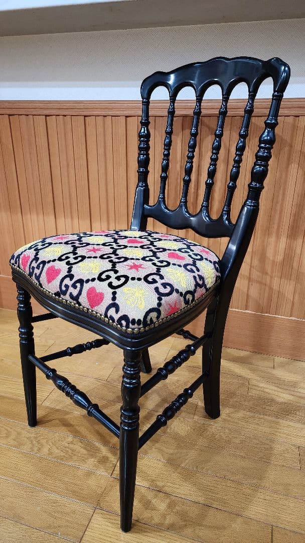 GUCC ① GGジャガードウッドチェア クラシックスタイル 椅子 グッチ