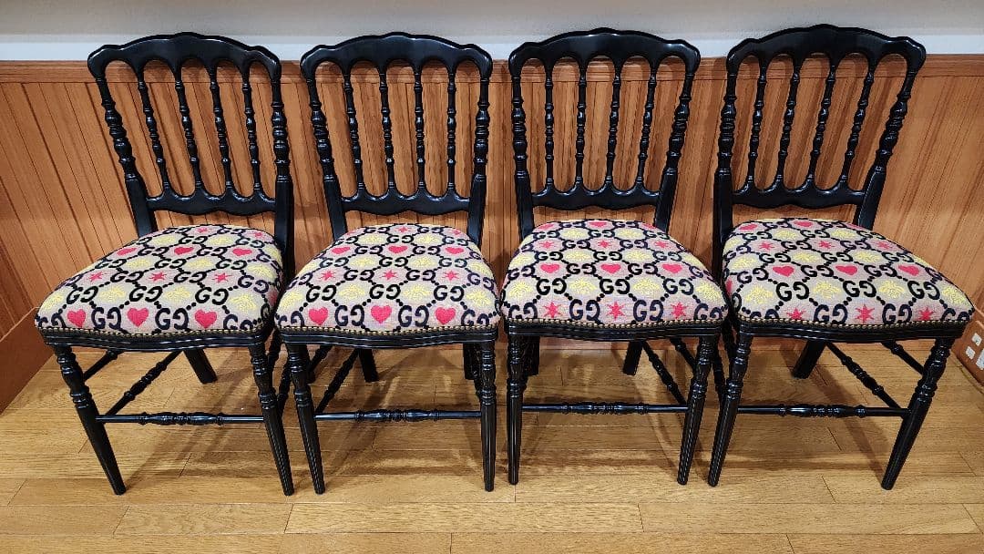 GUCC ① GGジャガードウッドチェア クラシックスタイル 椅子 グッチ