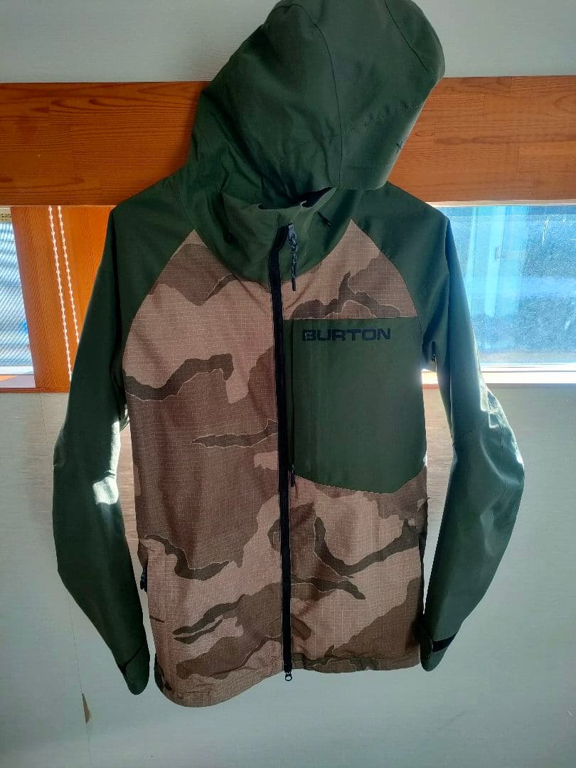 BURTON ゴアテックス スノボジャケット オリーブM（US）L（JP）サイズ