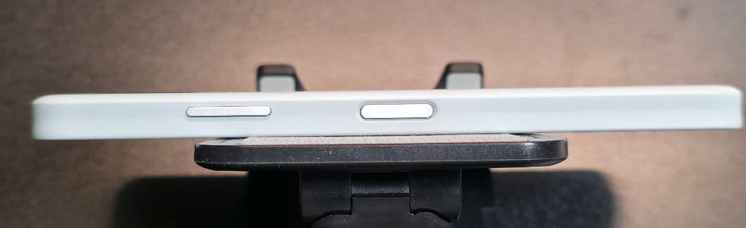 極美品 AQUOS wish3 64GB グリーン A302SH