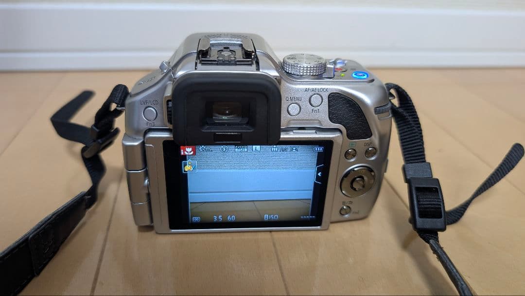 N*a様 Panasonic DMC-G5ミラーレスカメラ　シルバー