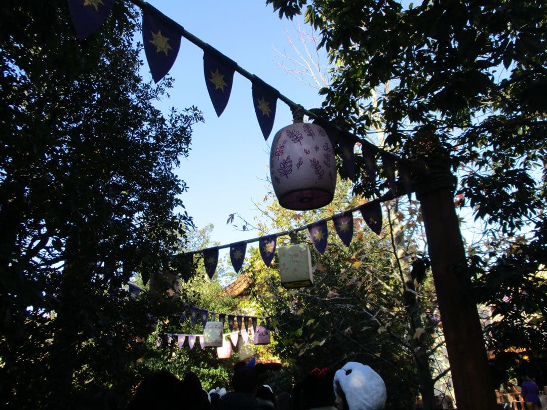 Canon IXY コンパクトデジタルカメラ 本体とバッテリー