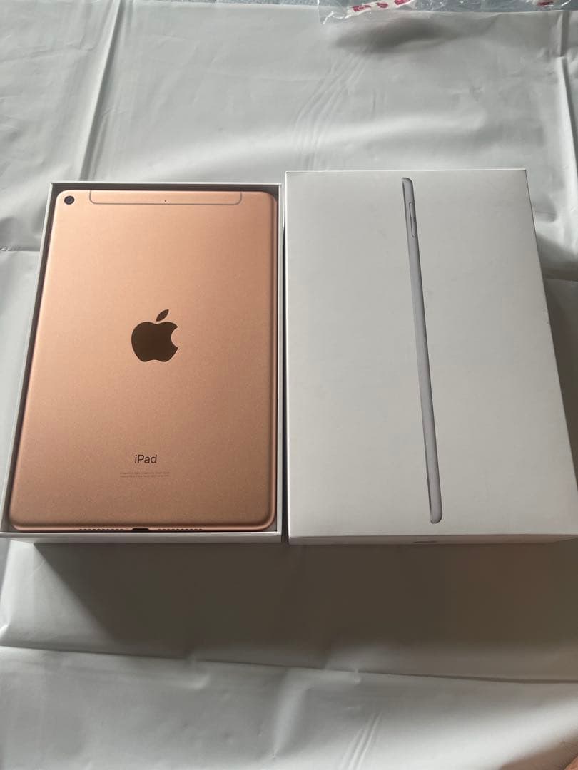 IPad mini5 Wi-Fi+Cellular 64GBゴールドSimフリ-