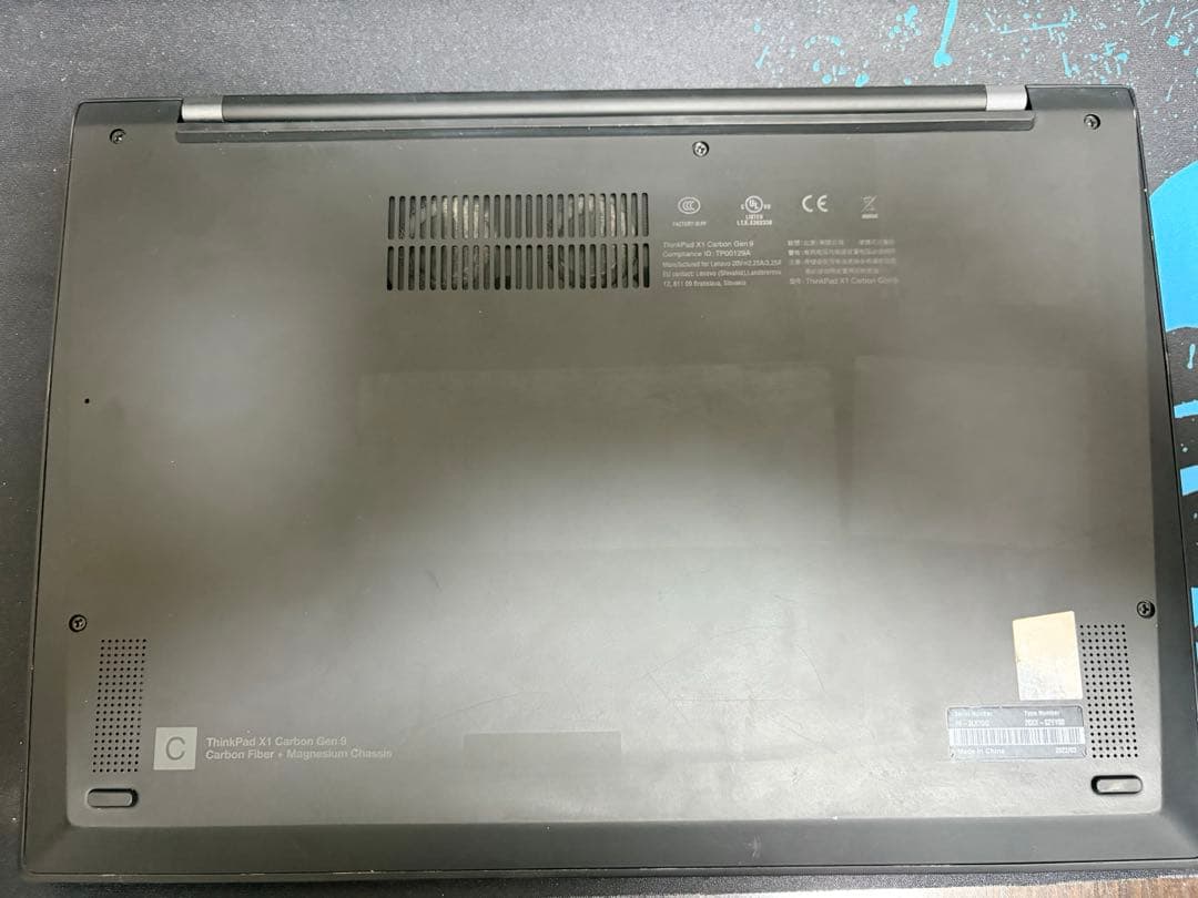 ThinkPad X1 Carbon Gen 9 i7 (AC2個付/訳あり)