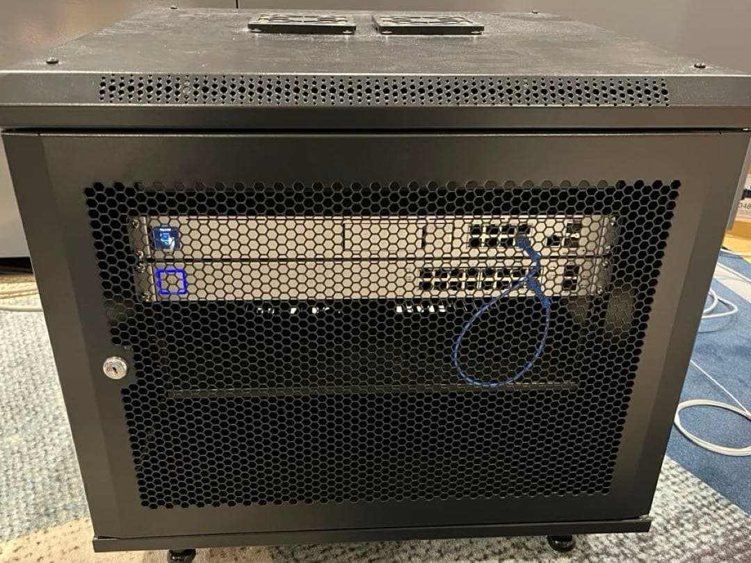 ラックセットUbiquiti Unifi UDM-Pro & PoE Swich