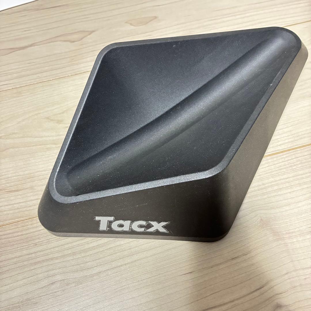 【美品】Tacx NEOスマートローラー