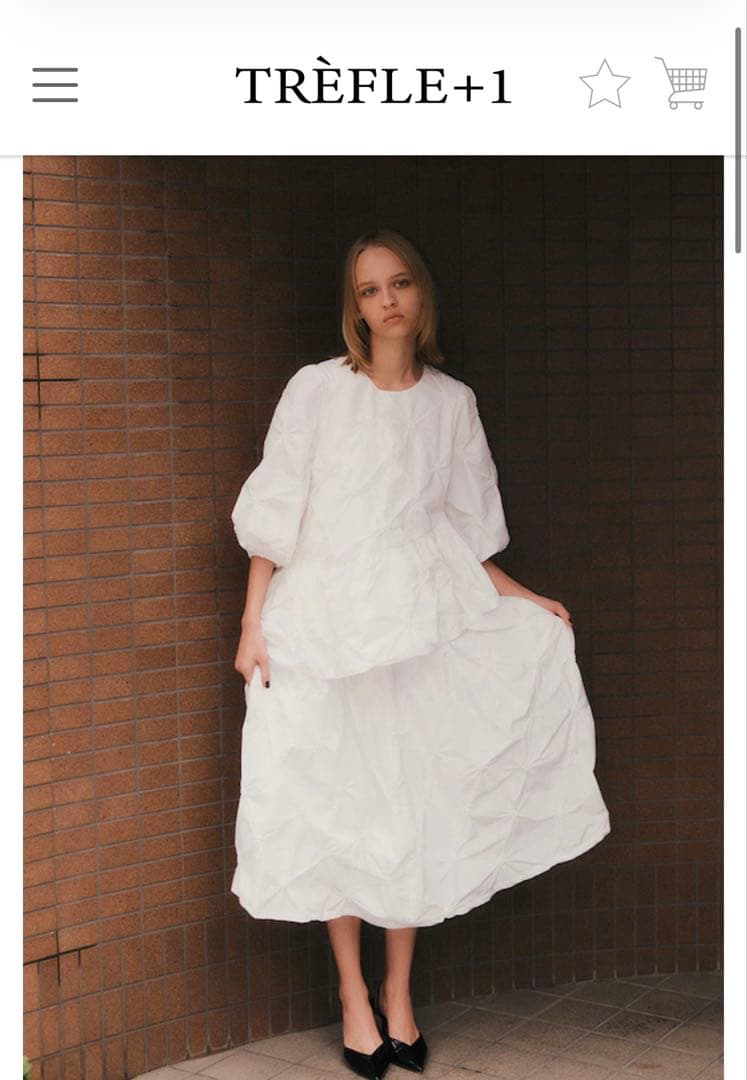 【新品未使用／完売品】トレフルプラスワン　スモッキングフラワースカート