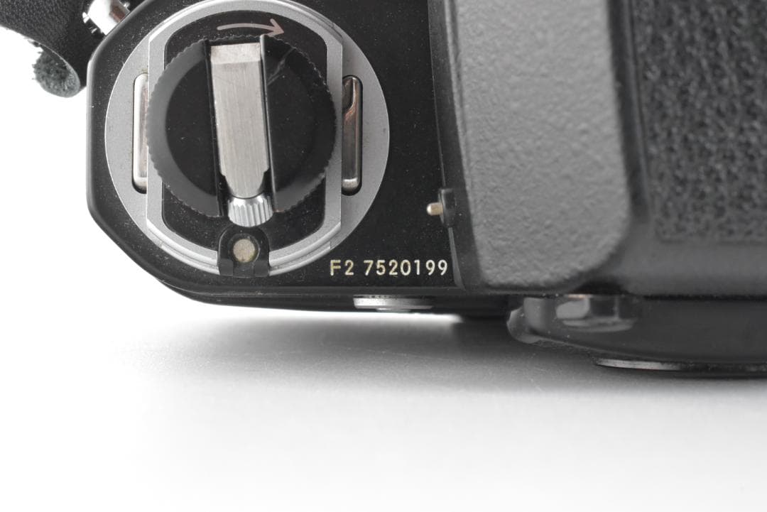 ニコン F2 AS 35mm フィルムカメラ + Ais 50mm f/1.4