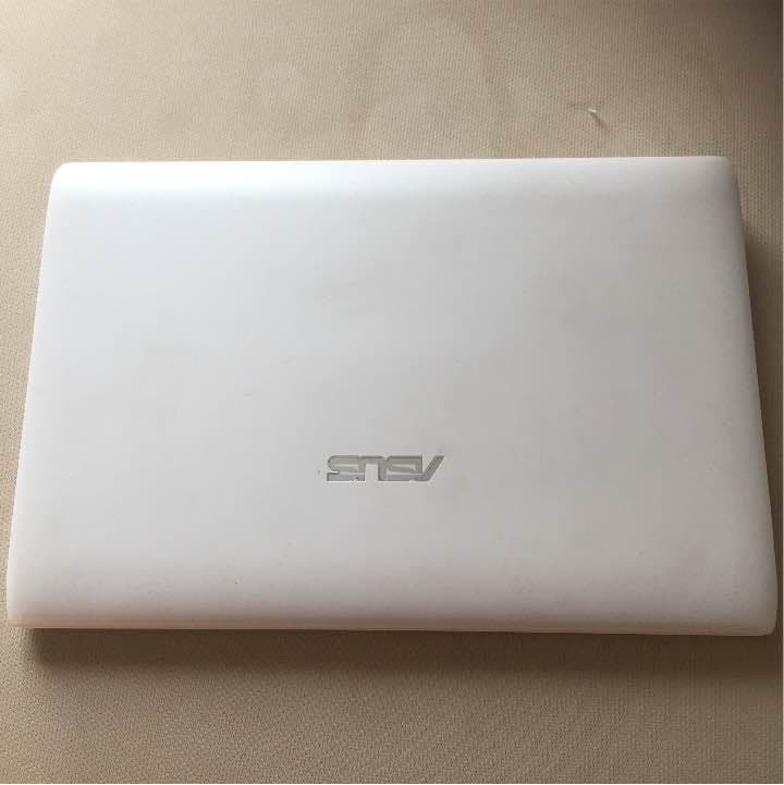 ノートパソコン 充電器付き