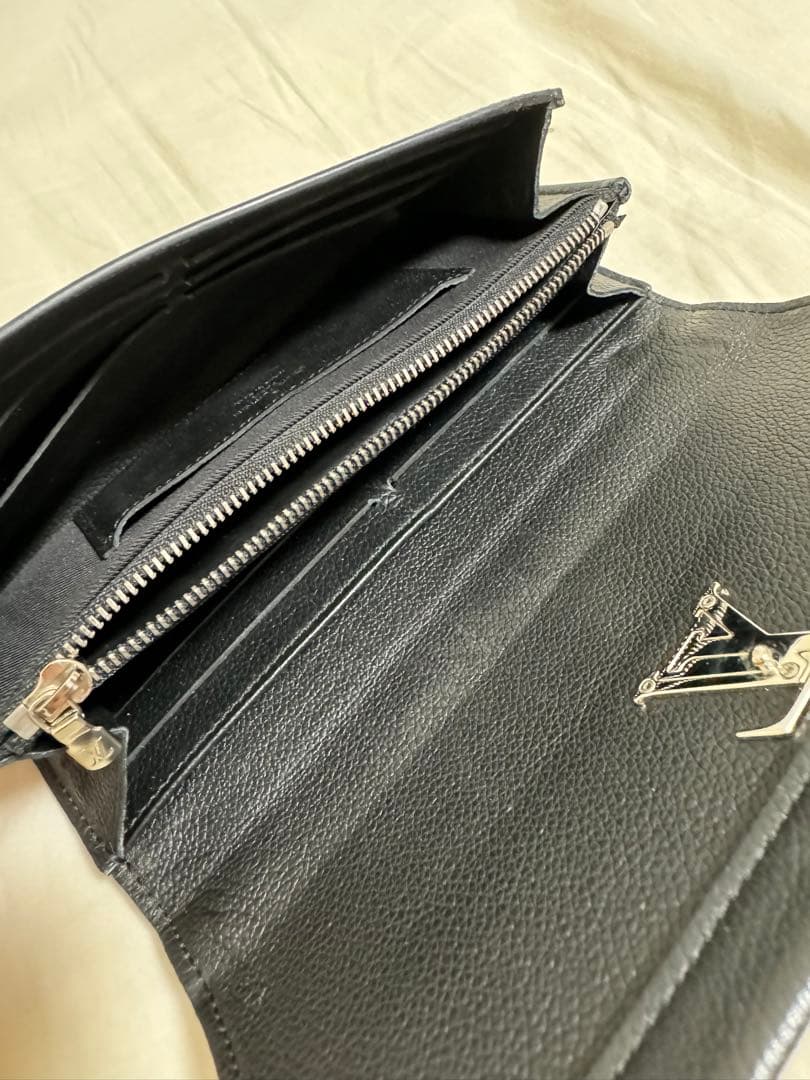 LOUIS VUITTON 財布