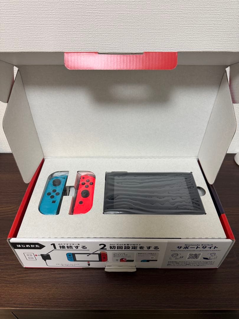 【新品】Nintendo Switch ネオンブルー/ネオンレッド
