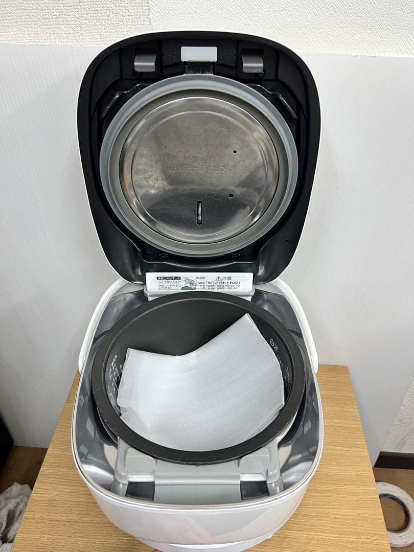 東芝 真空圧力IH炊飯器 RC-10VXP 1.0L / 5.5合 2020年製