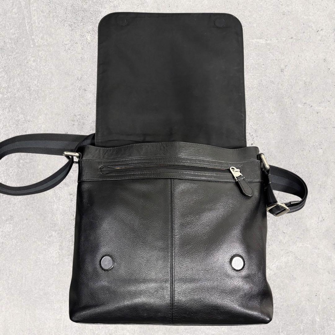 えびふらいCOACH チャールズ メッセンジャーバッグ シボ革黒 A4