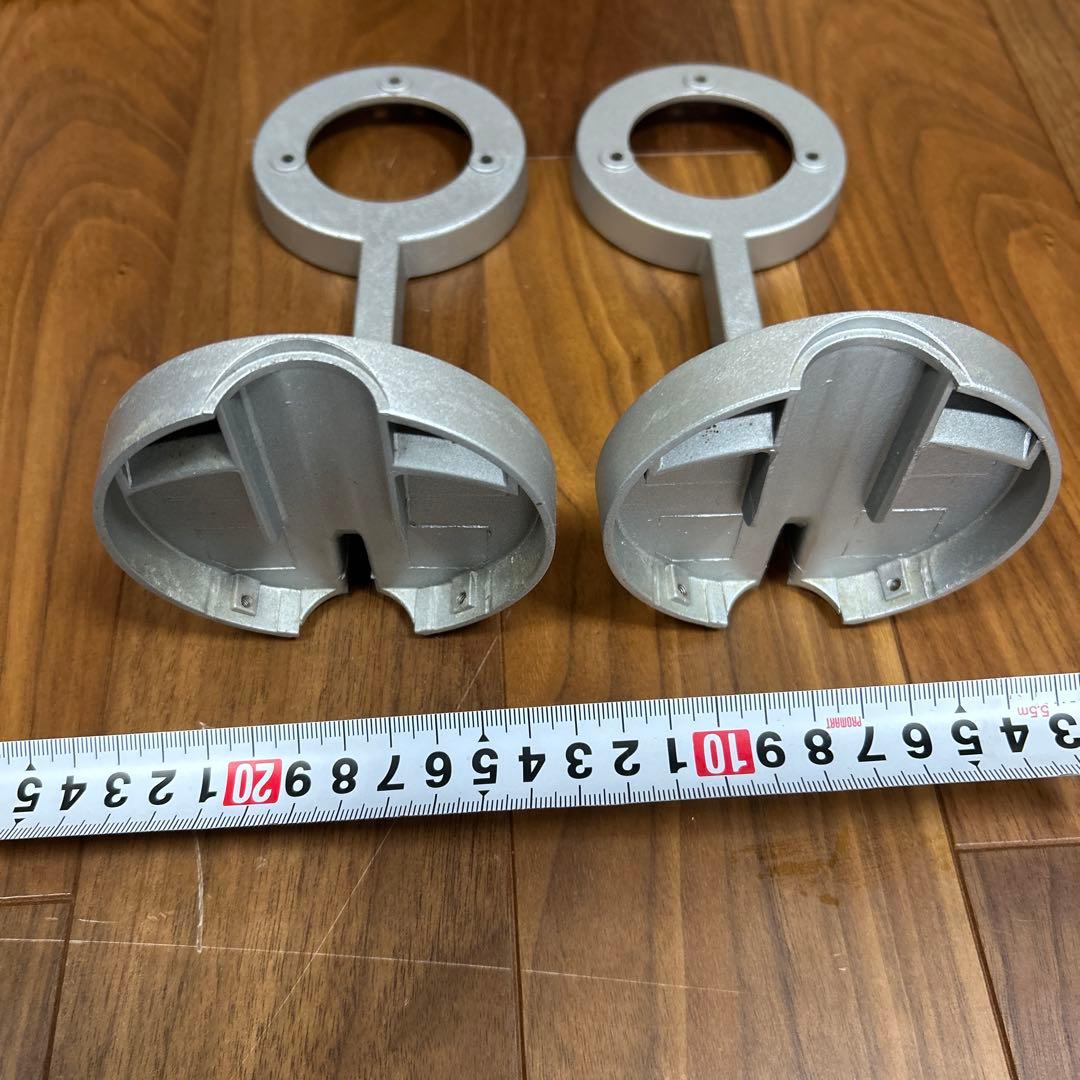 B&O三角スピーカーの壁面設置用台座