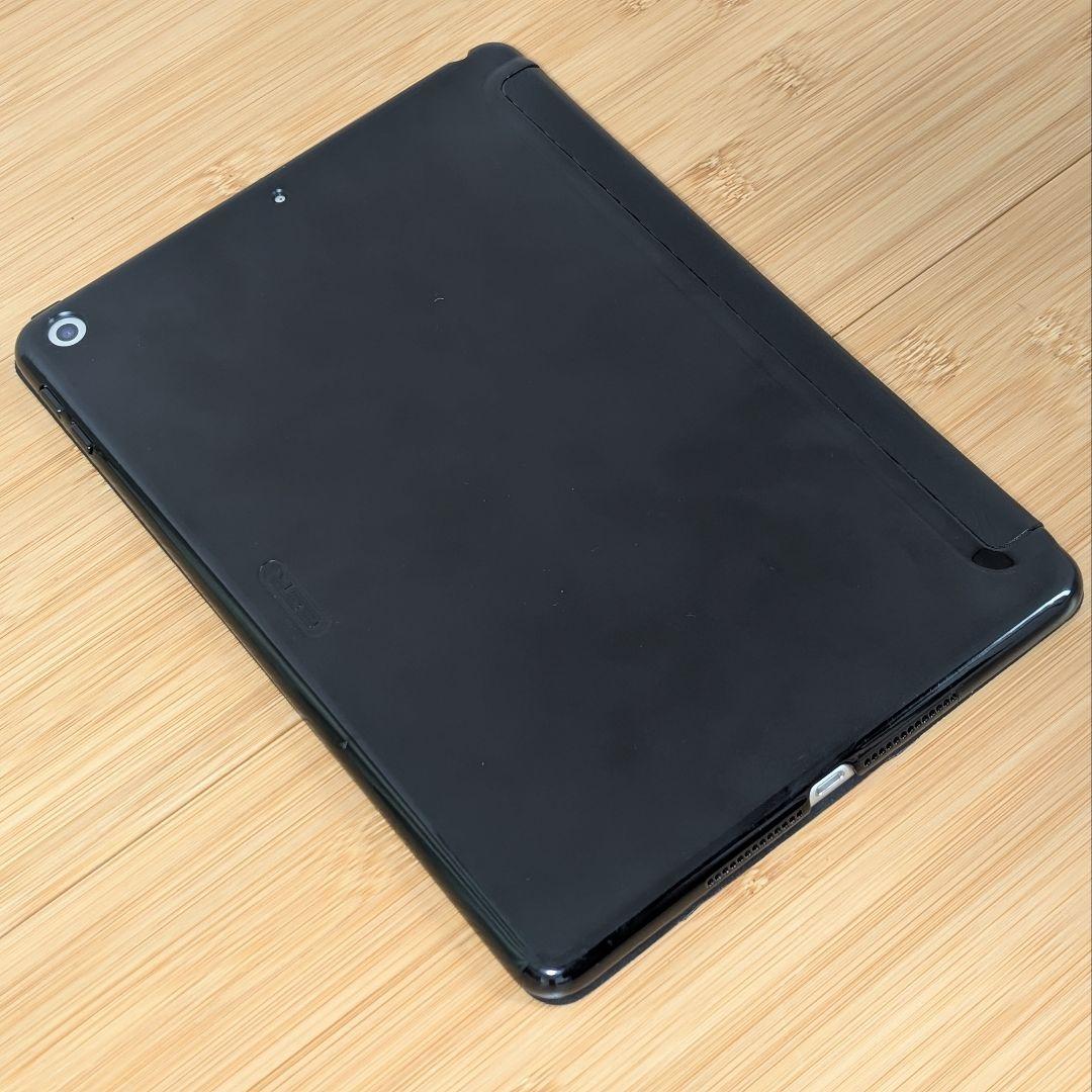 【最大容量100%】 iPad（第6世代）Wi-Fiモデル 32GB カバー付