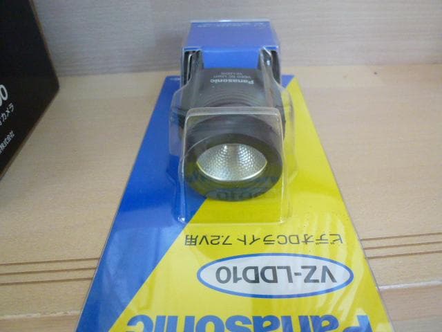 広*ム様 新品Panasonic ビデオカメラDIGICAM NV-DJ100