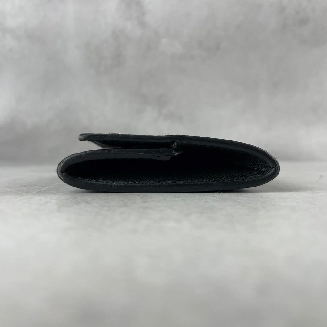 【未使用級】プラダ ケース ロゴ 金具 サフィアーノレザー ブラック 黒