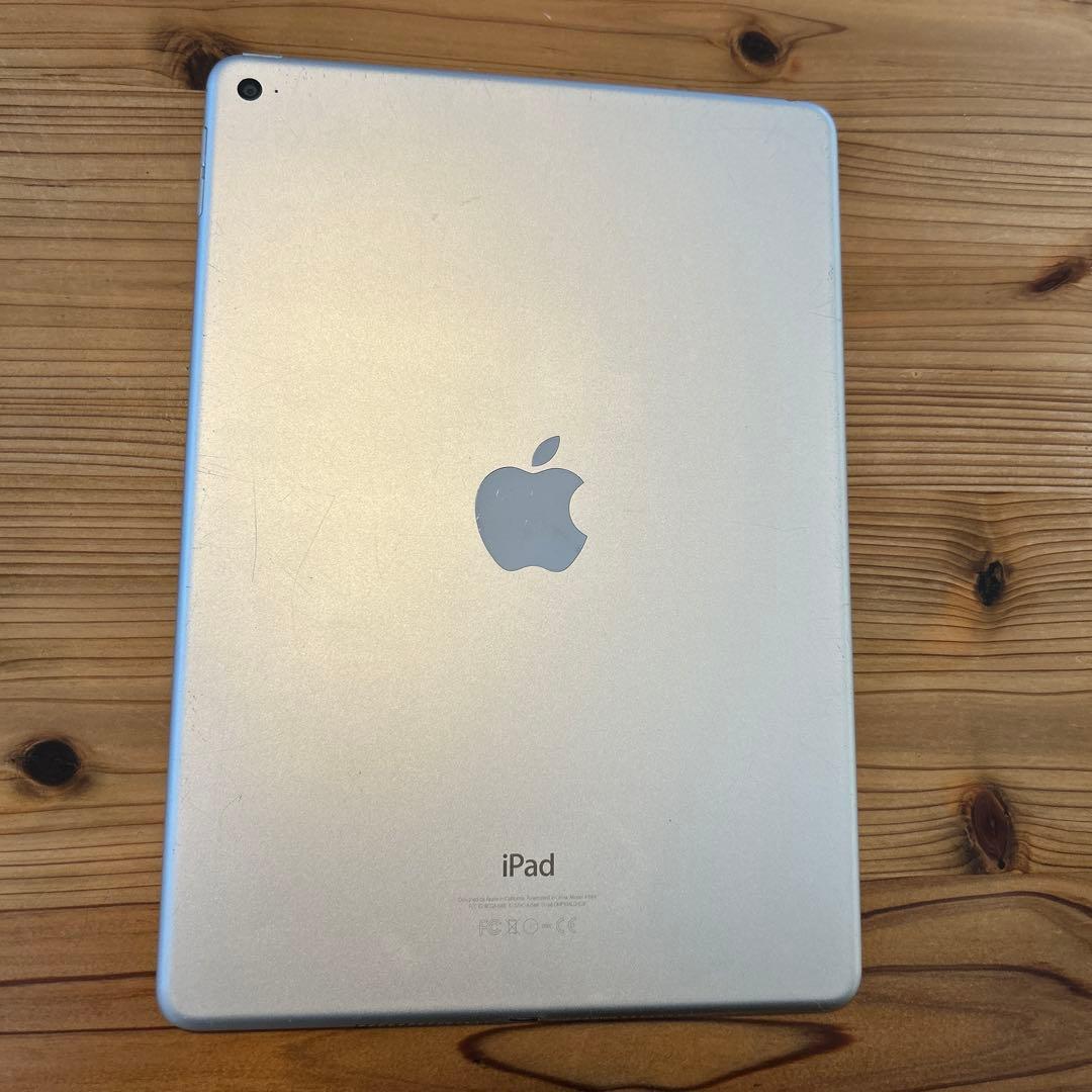 Apple iPad Air 2 シルバー 本体　A1566 【ジャンク品】