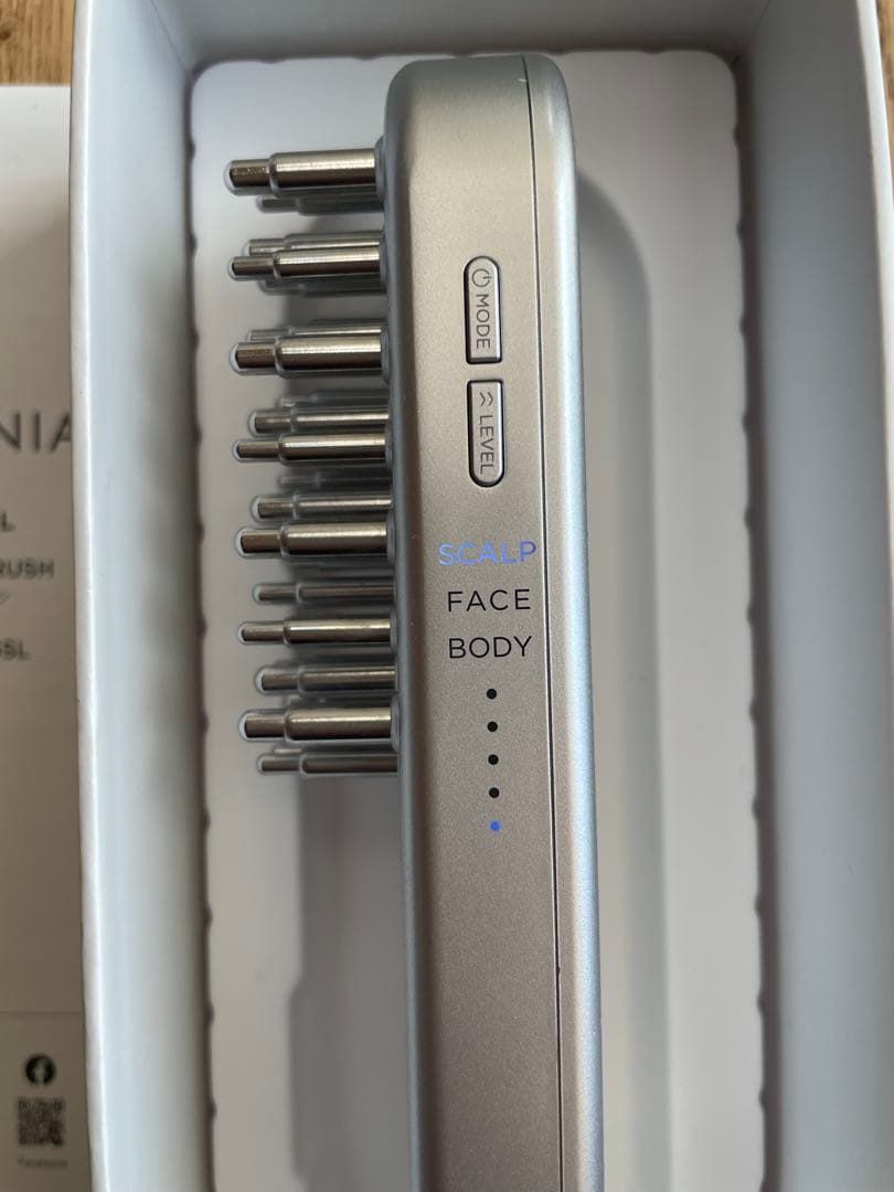 【 とうふさん専用 】 SALONIA EMS LIFT BRUSH★シルバー