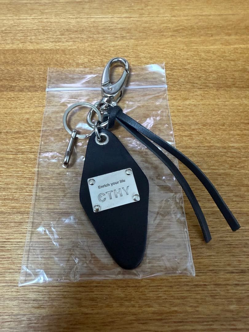 小物 CTHY LEATHER ROOM KEYRING