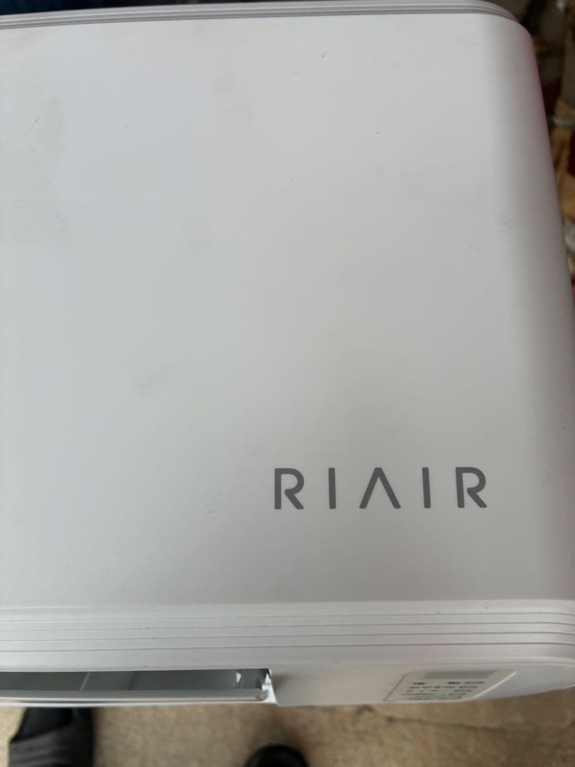 RIAIR エアコン YHA-S22P-W 2024年製　中古品