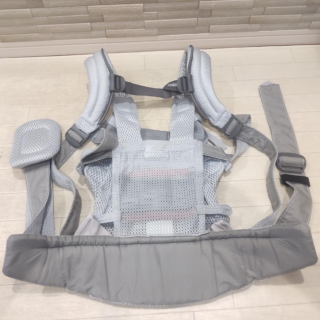 ★22年製★ ベビービョルン 抱っこ紐 HARMONY ハーモニー シルバー