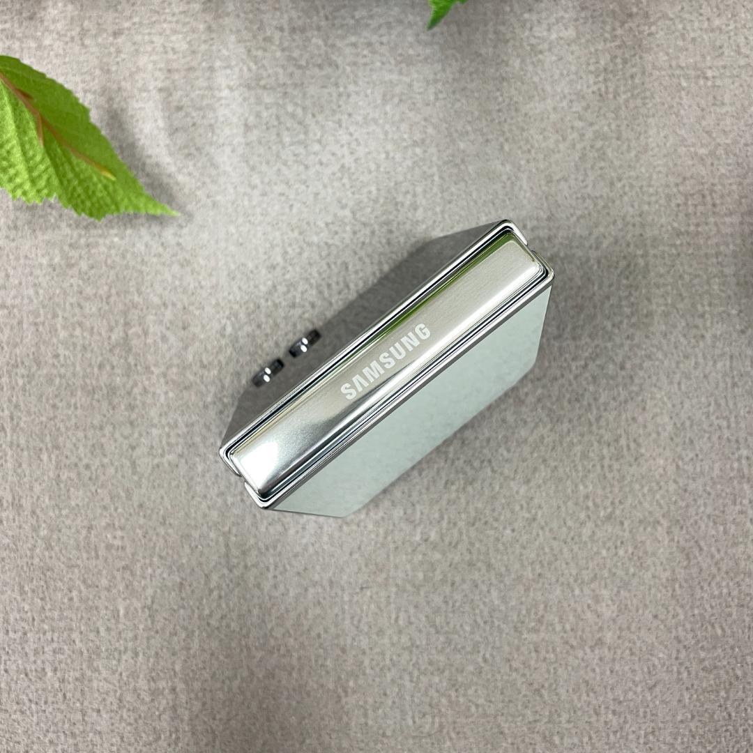 新品・未使用 Galaxy Z Flip5 ミント 国内版SIMフリー