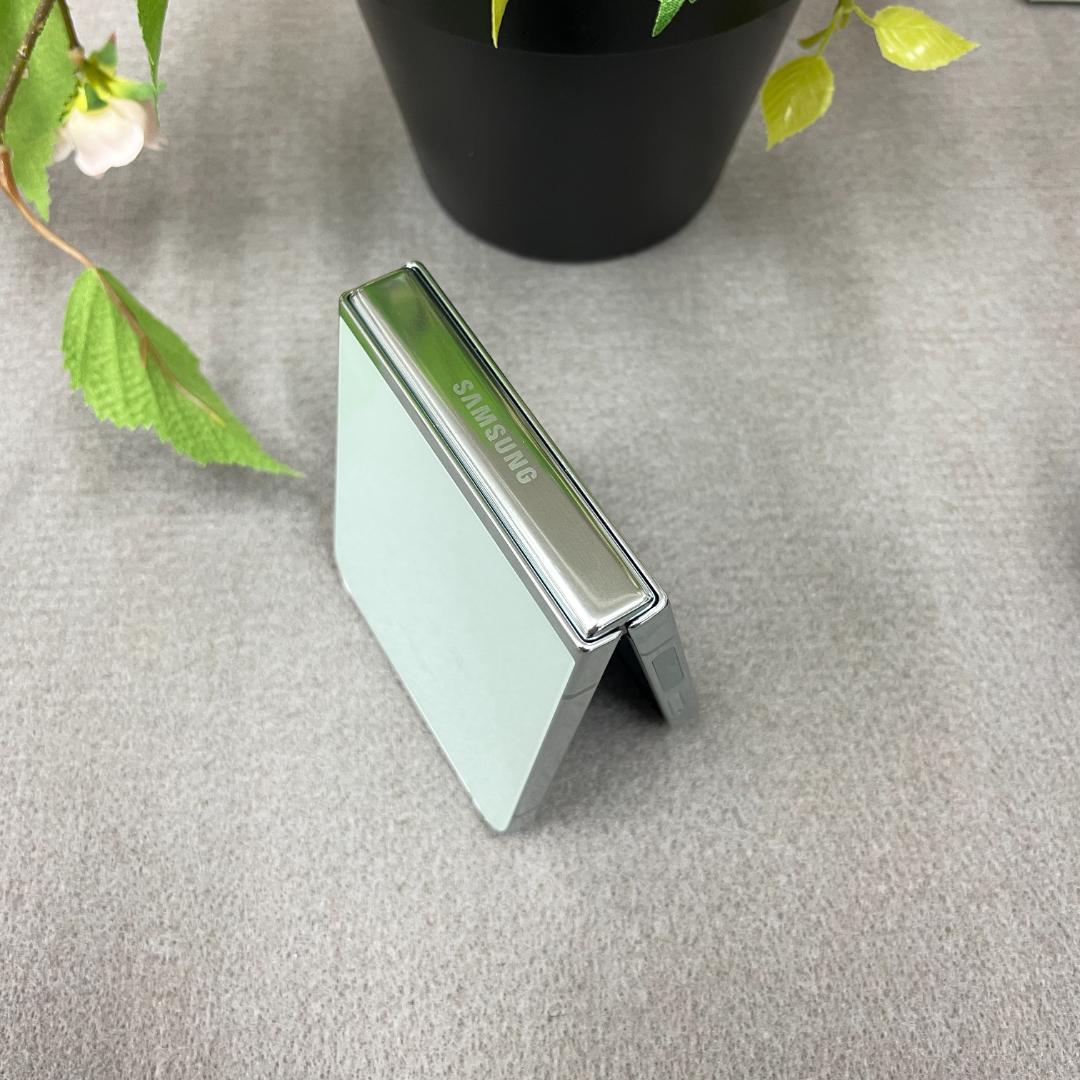 新品・未使用 Galaxy Z Flip5 ミント 国内版SIMフリー