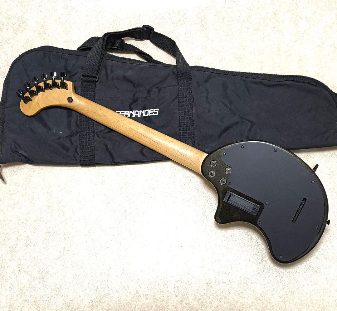 【超美品】ZO-3 芸達者 MB アンプ内蔵ミニギター 専用ソフトケース付