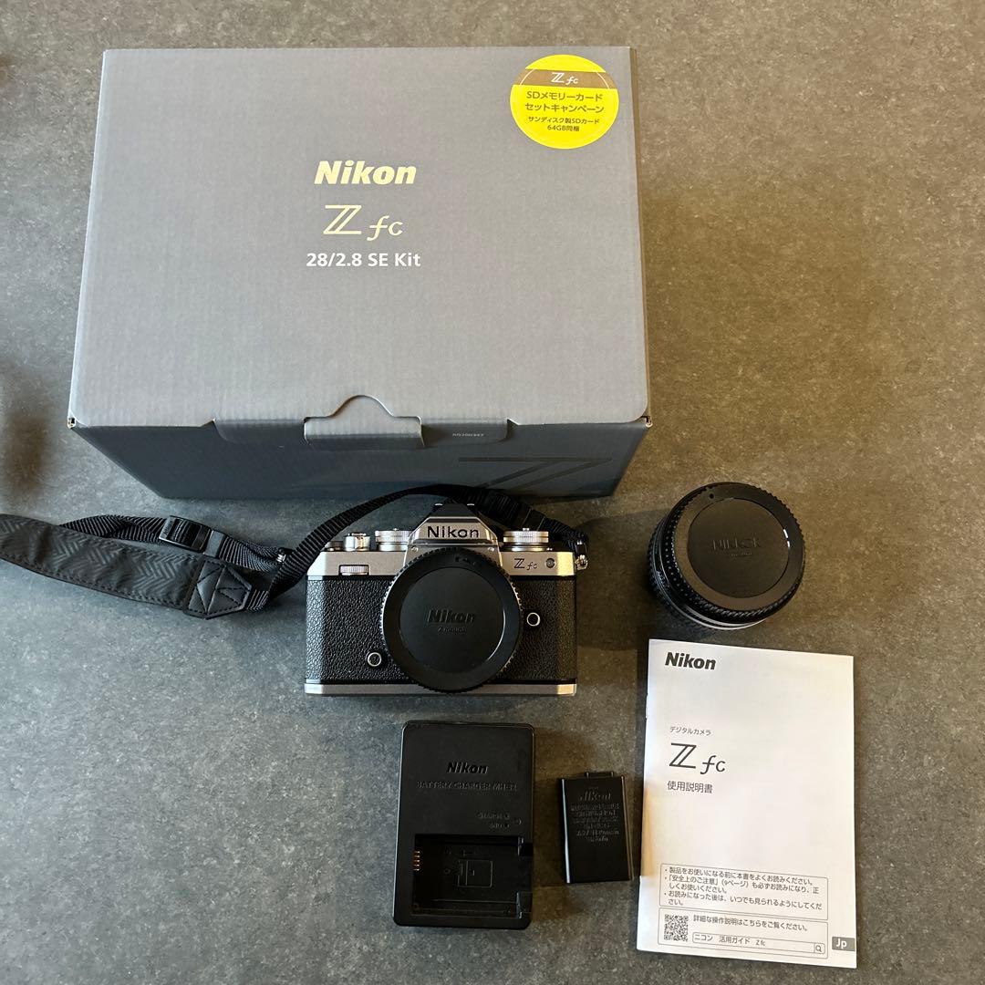デジタルカメラ Nikon Z fc 28mm f/2.8 SE Kit