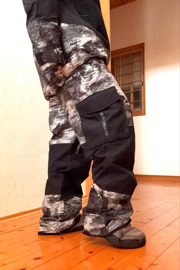 SALOMON 迷彩スノーボードウェア XL 【ほぼ新品】