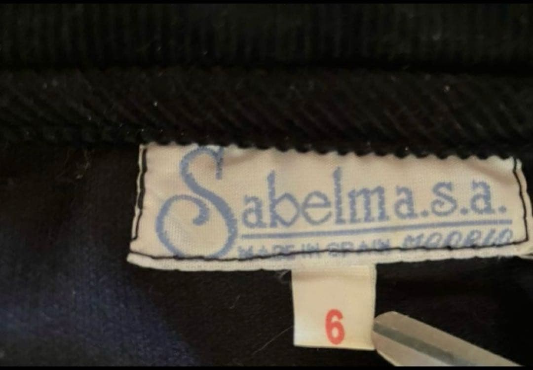 ⭐️さつき⭐️美品⭐️ ファミリア　スペイン製ワンピース　長袖　120cm