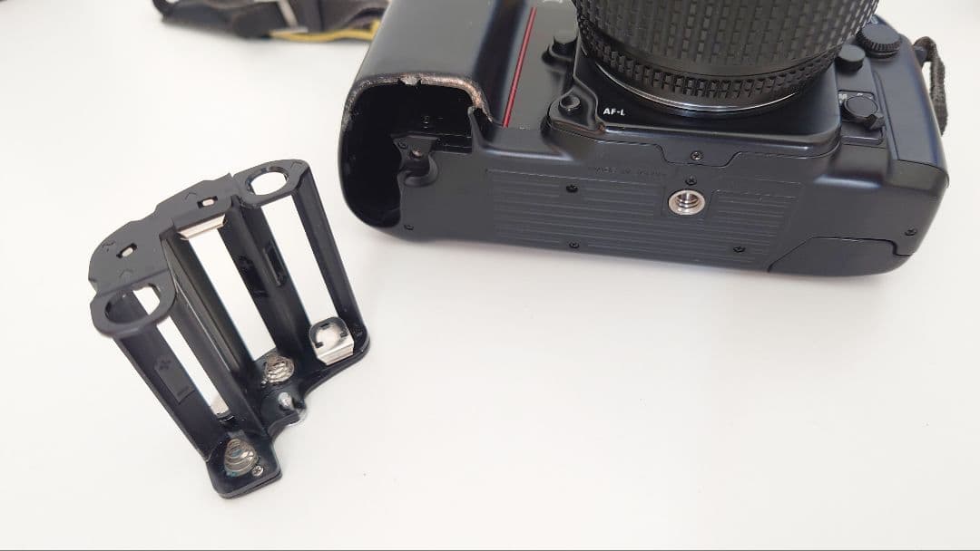 Nikon F801 フィルムカメラ レンズAF 35-70/F3.3-4.5付