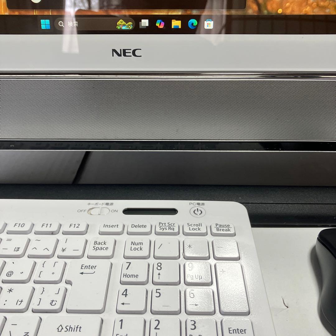 NECバリュースター Windows11 core i7 23.0あinch
