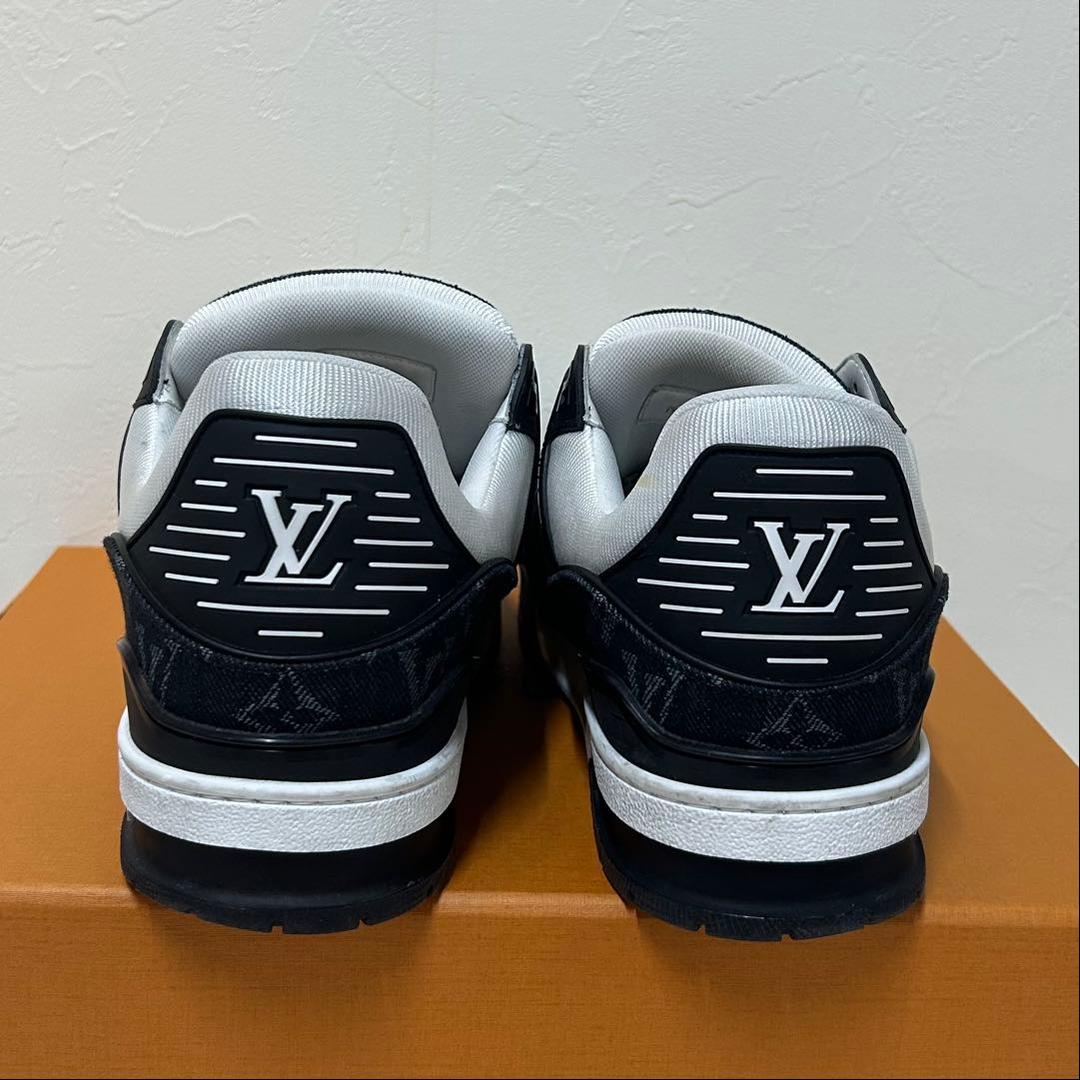 LOUIS VUITTON ルィヴィトン LVトレイナー ライン スニーカー