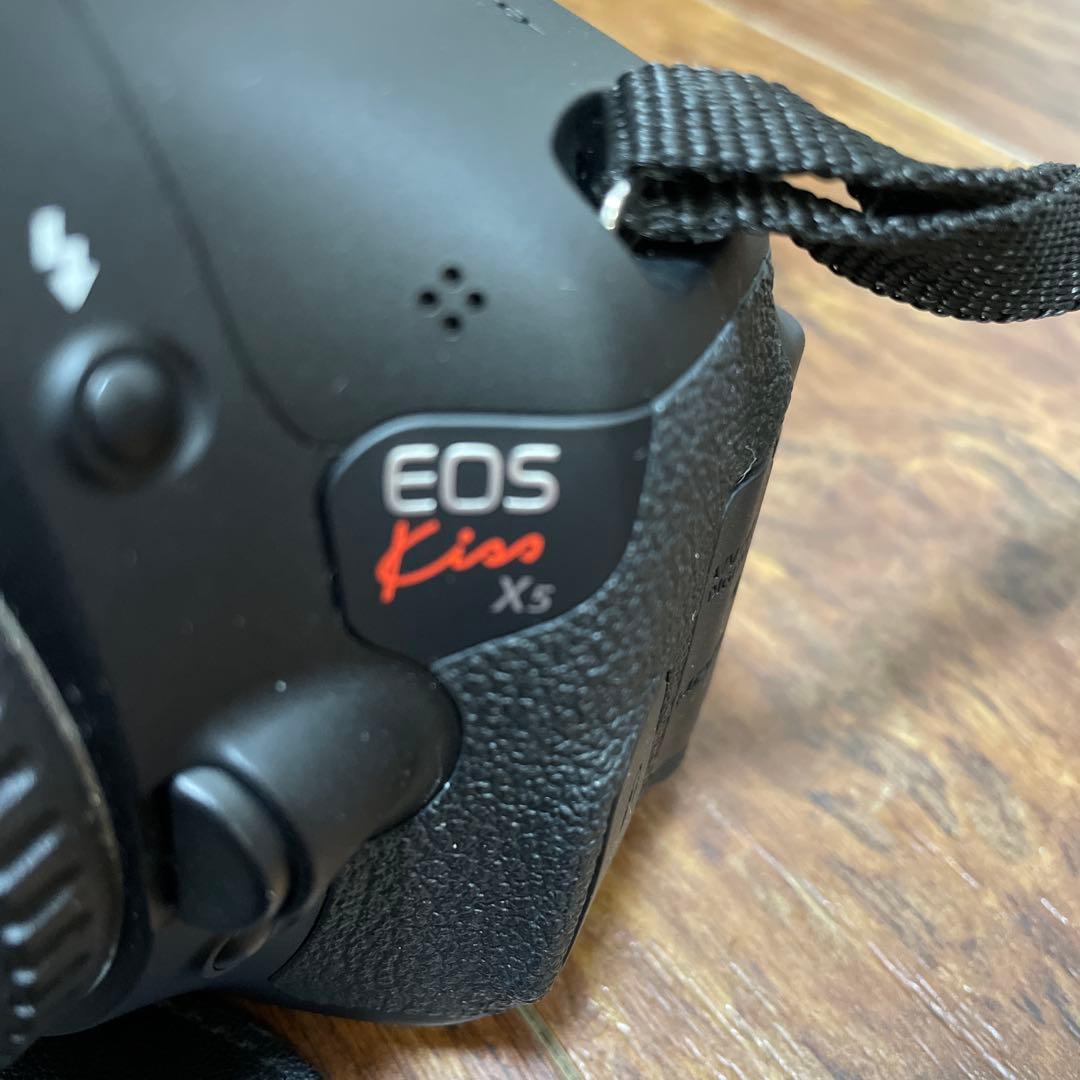 Canon EOS Kiss X5 デジタル一眼レフ& finepix F200