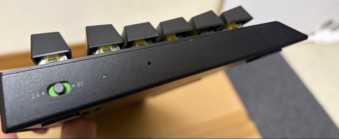 Razer BLACKWIDOW V3 PRO 黄色