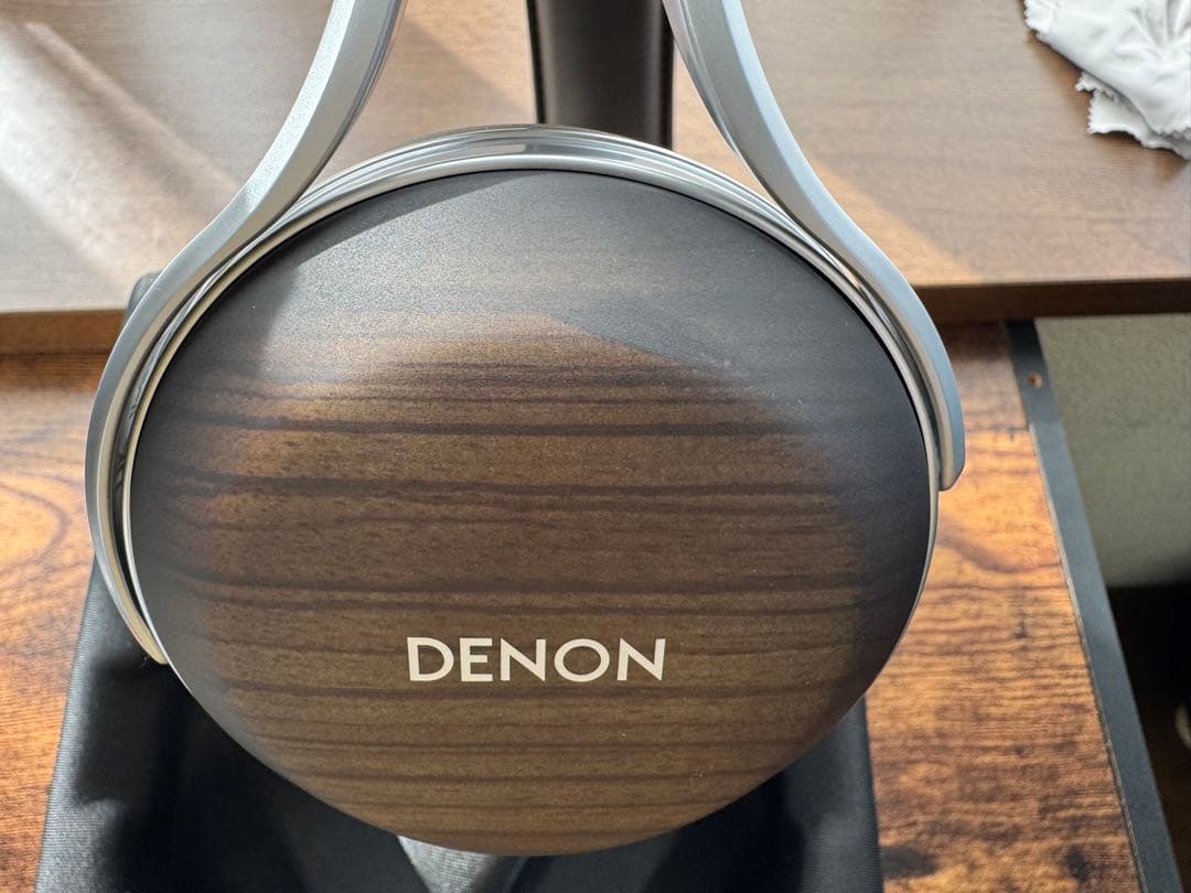 ブルースドッグ ★美品★DENON AH-D5200 密閉型ヘッドホン