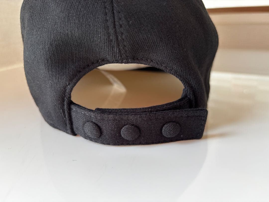 BURBERRY ベースボールキャップ 黒（M）