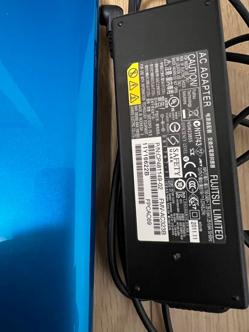 Fujitsu LIFEBOOK 青ノートPC 本体