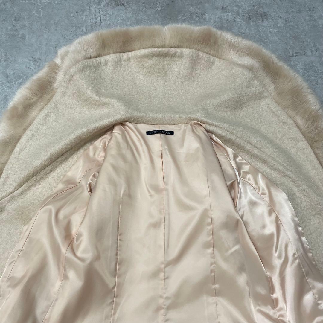 美品⭐︎リリーブラウン ビジューボタン ファー付き コート 定価3.9万 ベージュ