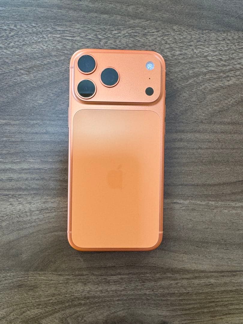 iPhone 17 Pro Max オレンジ + クリアケース