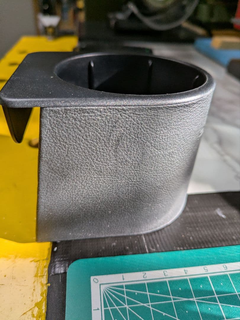 黒ポルシェ993/996/986用純正カップホルダー ロゴ入り革張黒色