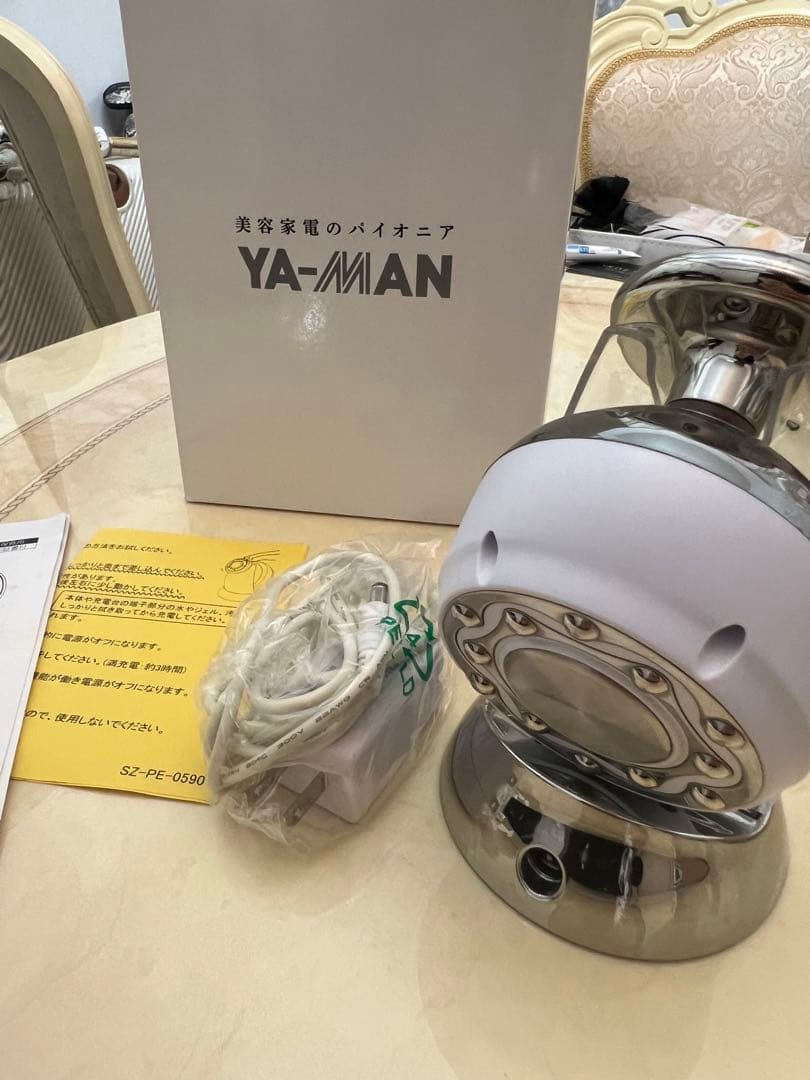 YA-MAN RFボーテキャビスパRFコアエクストラ　美顔器