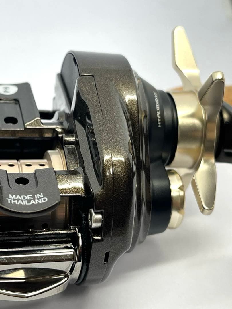 ダイワ シルバークリーク TWエアストリームカスタム 8.5 LEFT 淡水専用