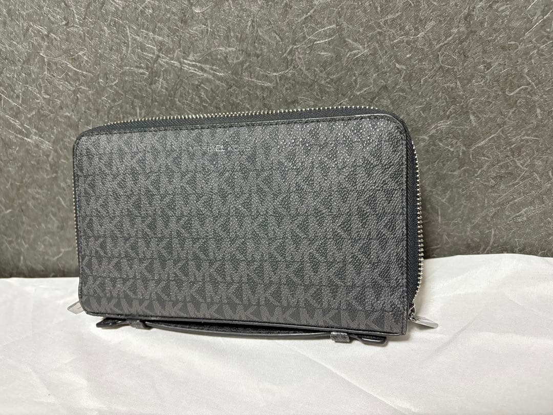 最終値下げ⭐︎マイケルコース　オーガナイザーMK総柄　レザー財布　ウォレットバッグ